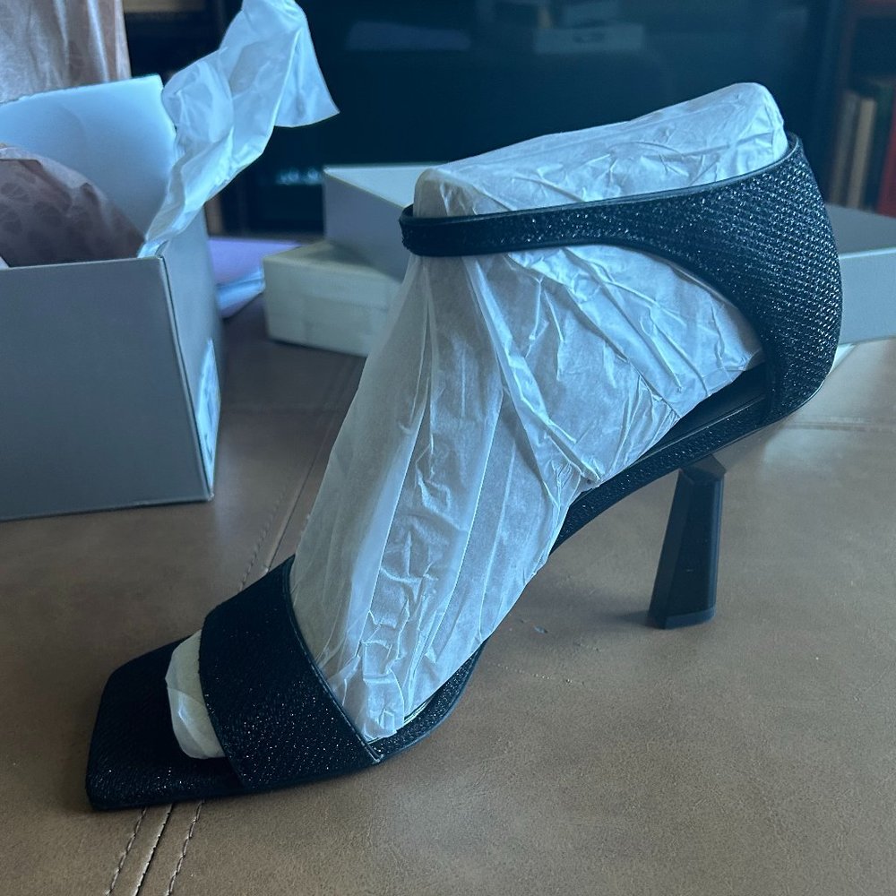 BRAND NEW BLACK FRANCO SARTO HEELS